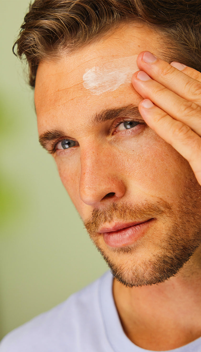 Crema Hidratante Weleda for Men 30ml, Crema Hidratante para Hombres, Cuidado facial para Hombres, Hidrata, protege y alisa la piel. Crema facial antiarrugas. Cosmética bio para hombres.